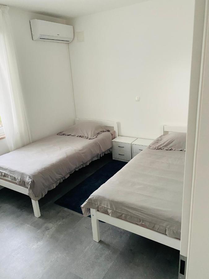 Apartmani Adriana Lakmartin Buitenkant foto