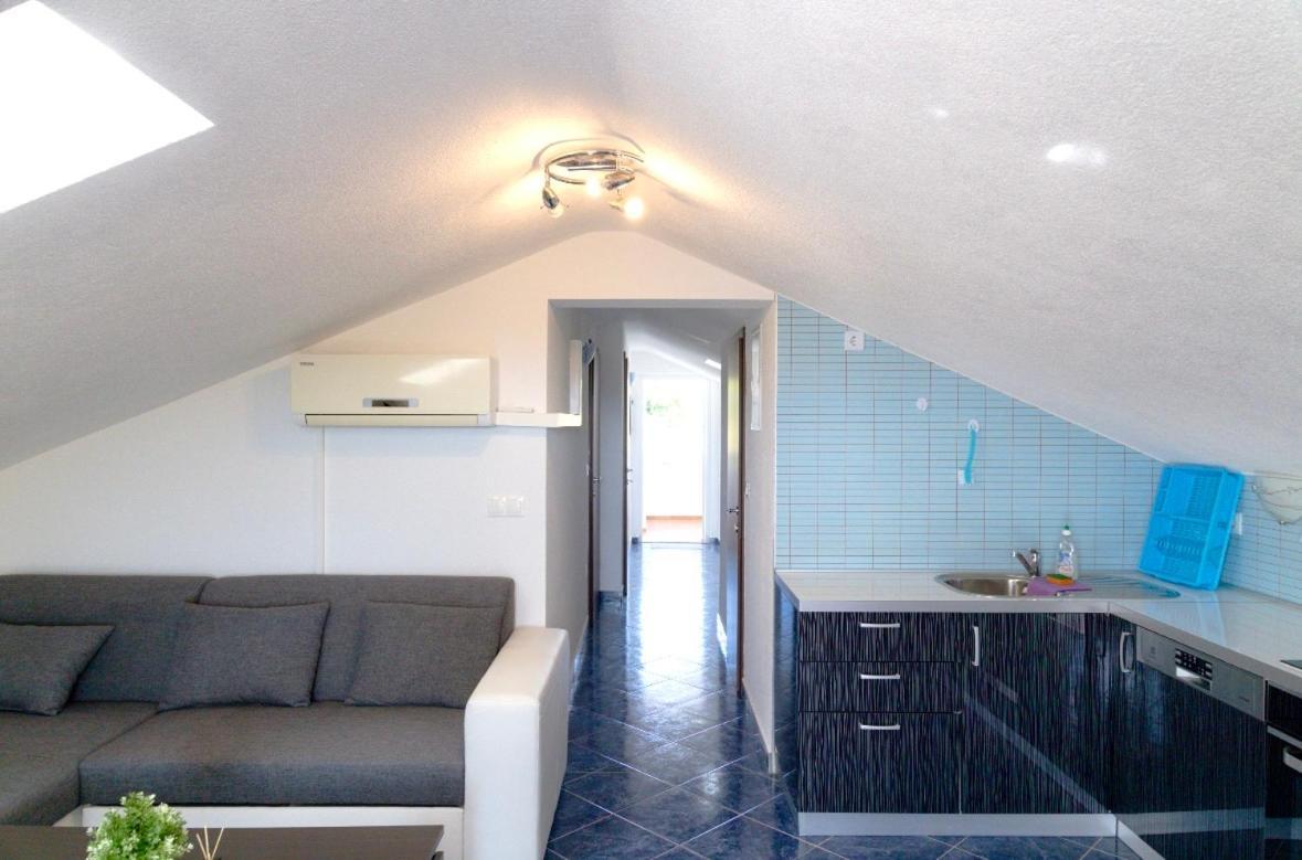 Apartmani Adriana Lakmartin Buitenkant foto